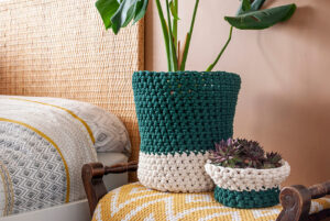 crochet plant pot
