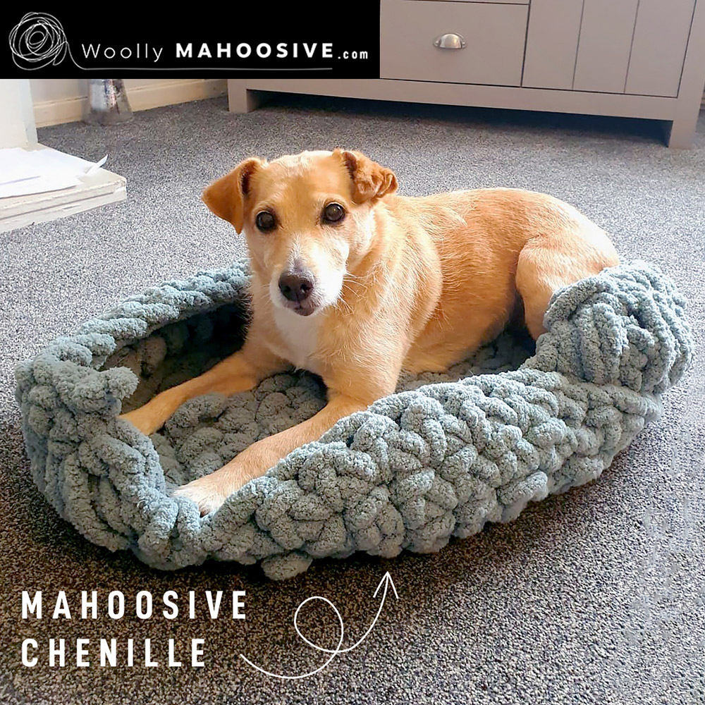 chunky crochet pet bed made with chenille 